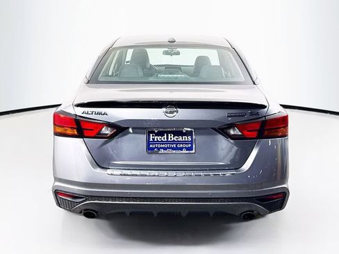 Certified 2022 Nissan Altima 2.5 SR w/ Midnight Edition Package image 7