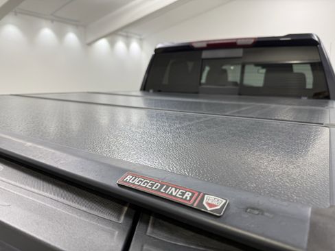 Used 2023 GMC Sierra 1500 SLT w/ SLT Premium Package image 10