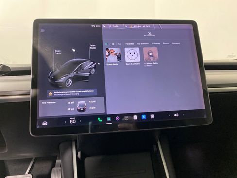 Used 2018 Tesla Model 3 Long Range image 17
