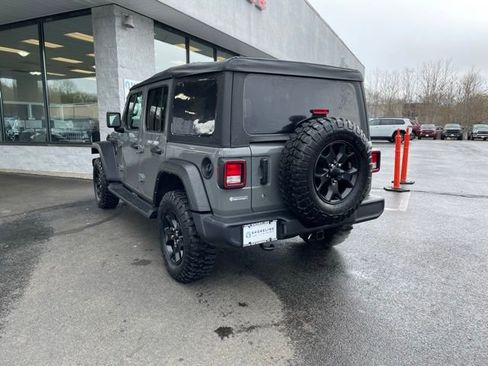 Used 2022 Jeep Wrangler Unlimited Sport AWD/4WD image 8