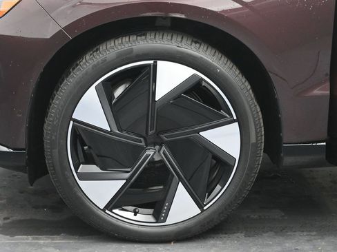 New 2025 Volvo EX90 Ultra AWD/4WD image 30