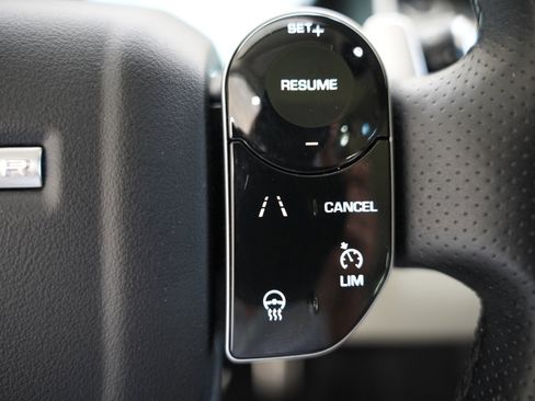 Used 2022 Land Rover Range Rover Sport HSE Dynamic image 16