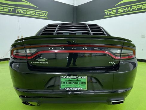Used 2018 Dodge Charger R/T w/ Plus Group image 8