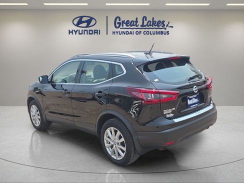 Used 2021 Nissan Rogue Sport SV AWD/4WD image 3