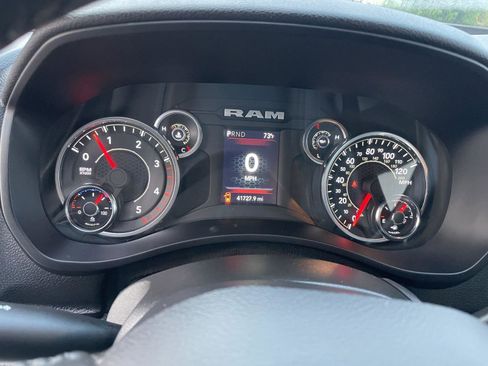 Used 2024 RAM 2500 Big Horn AWD/4WD image 14