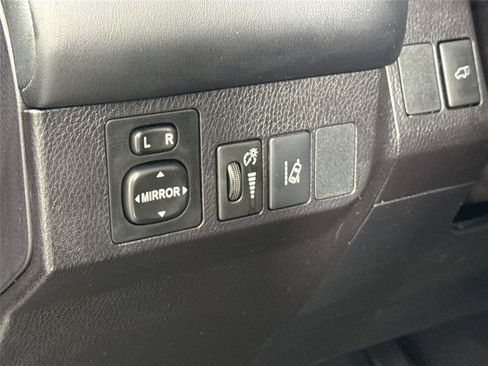 Used 2017 Toyota RAV4 XLE w/ Plus Special Value Package FWD image 20