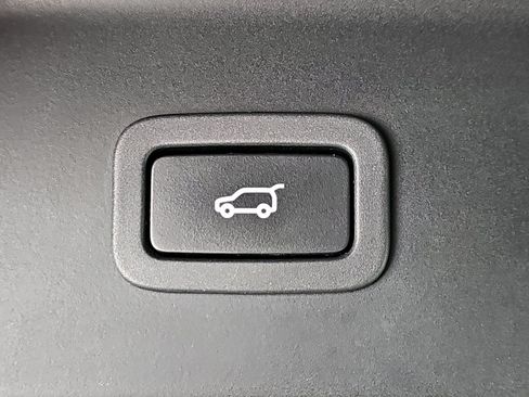 Used 2017 Land Rover Range Rover HSE AWD/4WD image 13