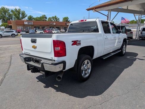Used 2013 Chevrolet Silverado 2500 LTZ w/ LTZ Plus Package AWD/4WD image 7