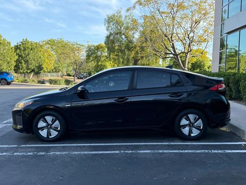 Used 2019 Hyundai Ioniq Blue FWD image 2