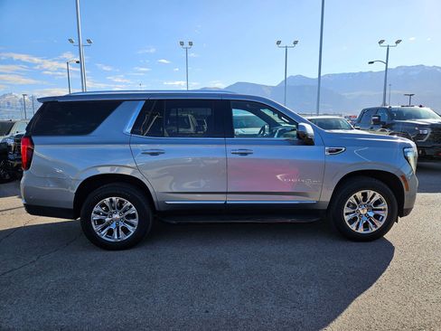 Used 2025 GMC Yukon Denali AWD/4WD image 2