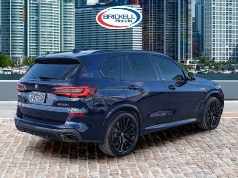 Used 2023 BMW X5 M50i w/ Executive Package image 9
