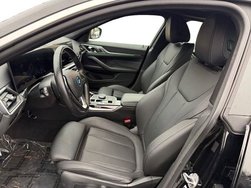 Used 2024 BMW i4 xDrive40i image 9