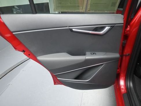 Used 2025 Kia Niro Wind FWD image 22