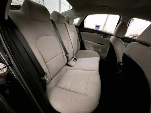 Used 2019 Kia Forte LXS FWD image 26