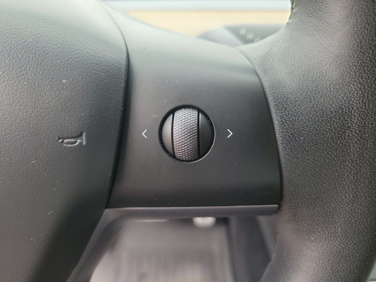 Used 2023 Tesla Model Y Long Range AWD/4WD image 21
