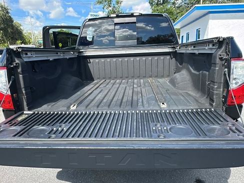 Used 2017 Nissan Titan Platinum Reserve AWD/4WD image 36