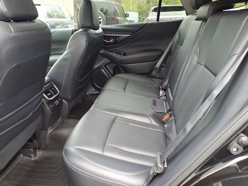 Used 2023 Subaru Outback Touring XT AWD/4WD image 17