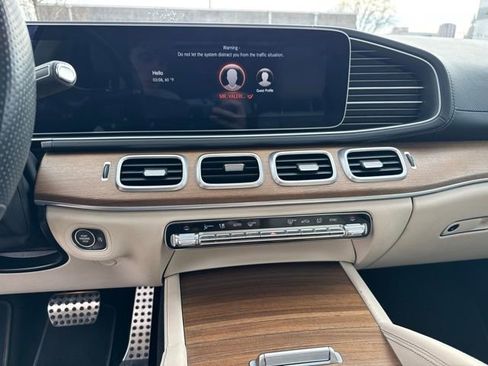 Used 2022 Mercedes-Benz GLS 450 4MATIC image 25