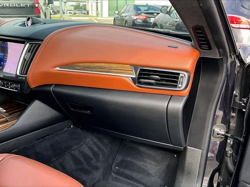 Used 2019 Maserati Levante S GranSport image 17