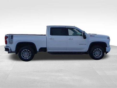 Used 2024 Chevrolet Silverado 2500 LTZ w/ LTZ Plus Package AWD/4WD image 7