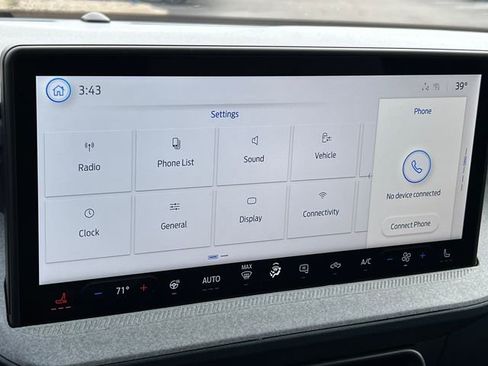 New 2025 Ford Maverick XLT w/ XLT Luxury Package image 29