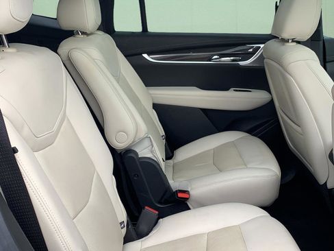 Used 2021 Cadillac XT6 Sport image 42