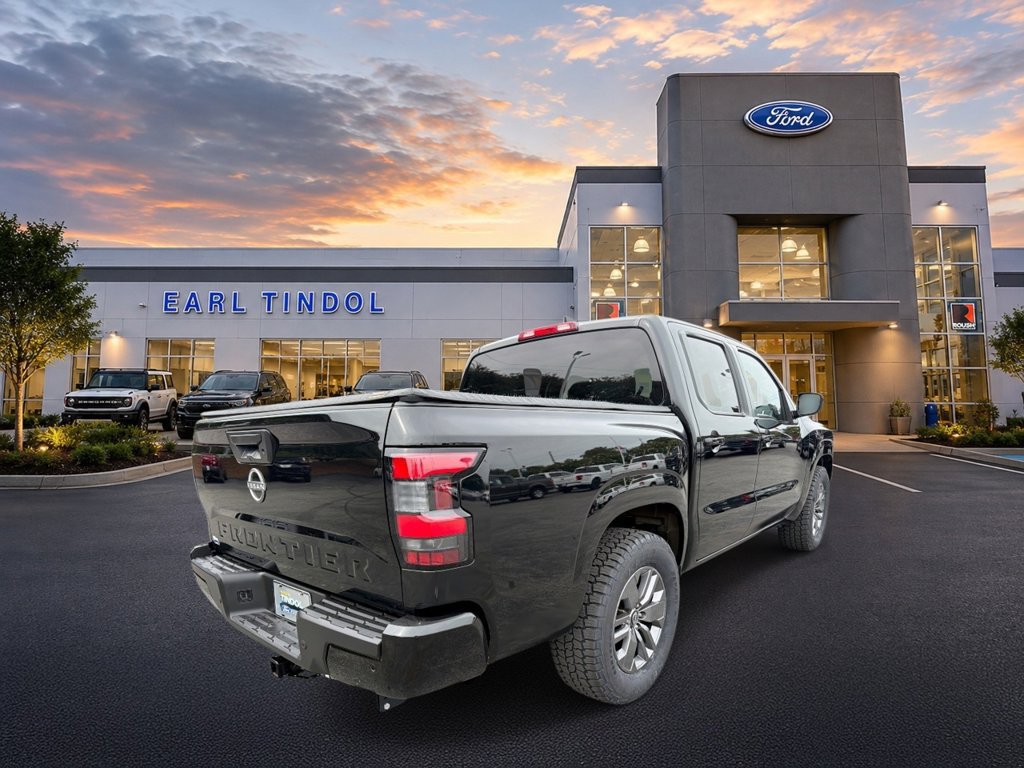 Used 2025 Nissan Frontier SV RWD image 7