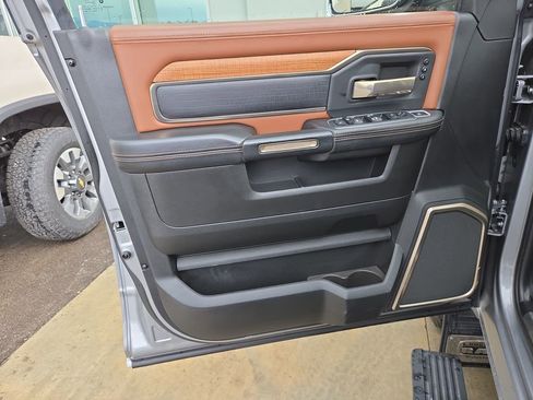 Used 2019 RAM 3500 Limited image 12