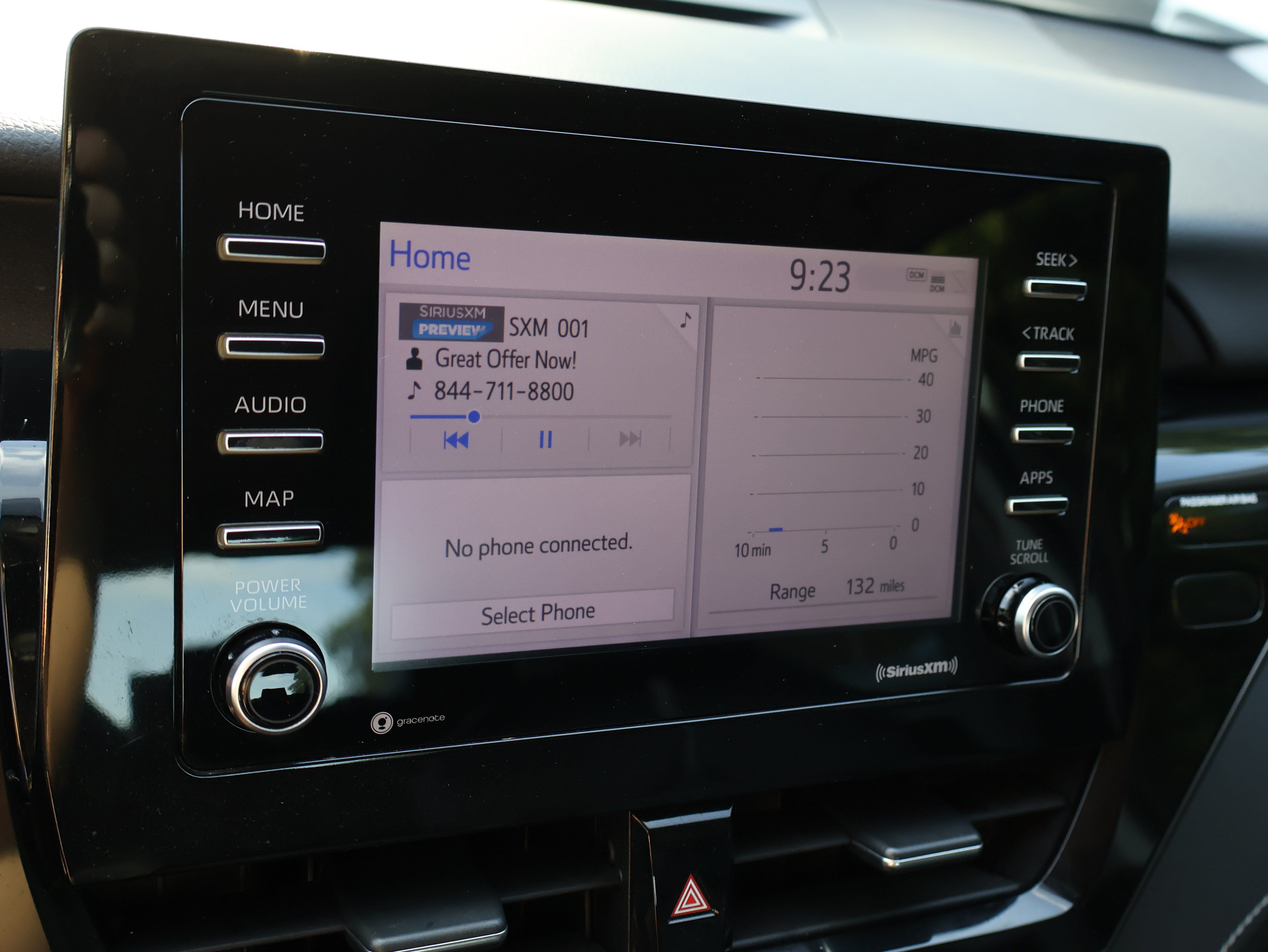 Used 2021 Toyota Camry SE FWD image 30