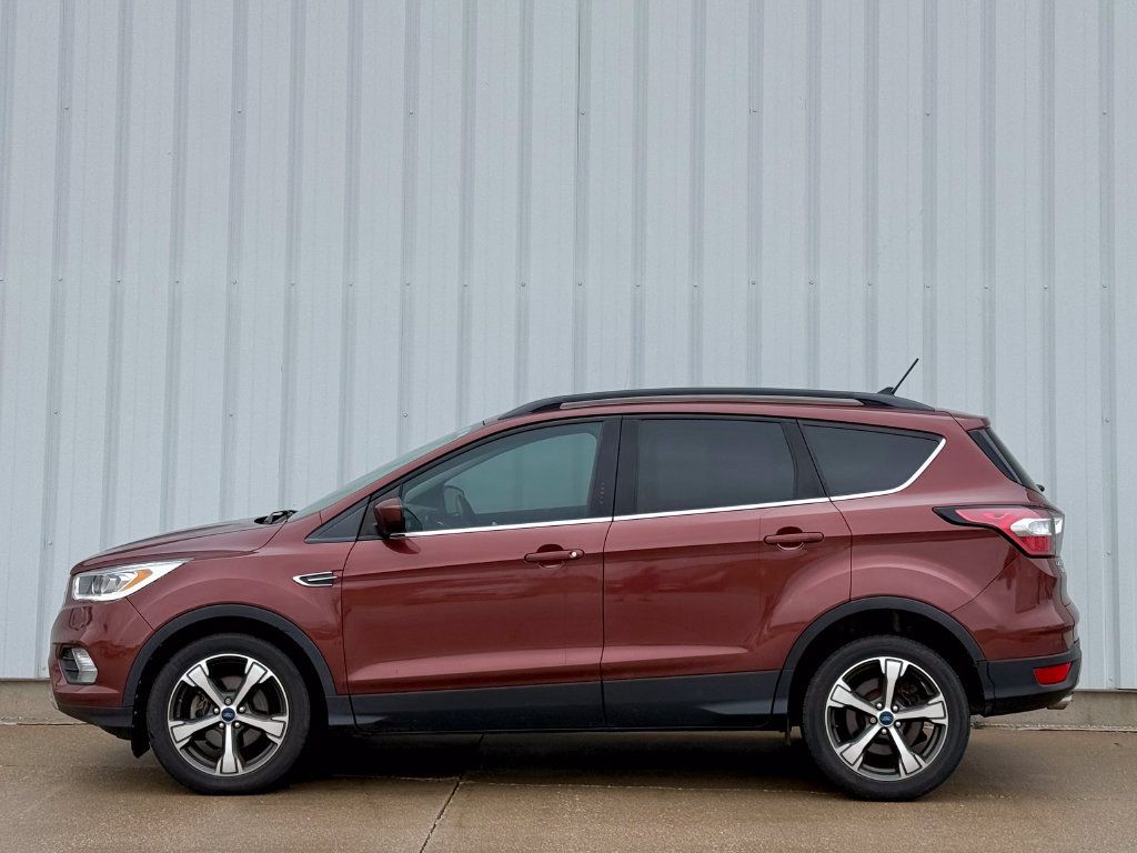 Used 2018 Ford Escape SEL FWD image 3