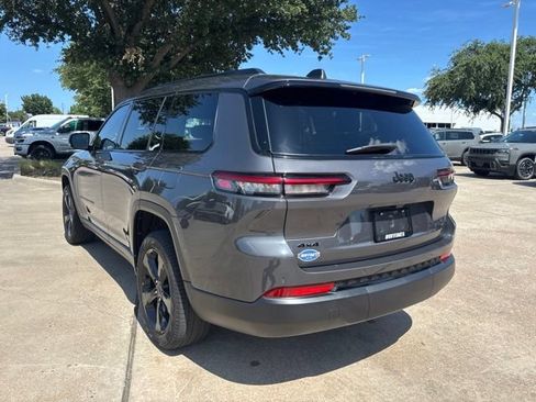 Certified 2024 Jeep Grand Cherokee L Limited w/ Black Appearance Package AWD/4WD image 7