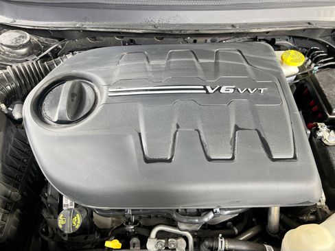 Used 2022 Jeep Cherokee Limited w/ Elite Package image 30