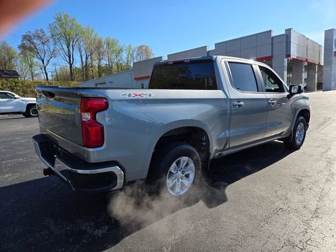 Used 2025 Chevrolet Silverado 1500 LT AWD/4WD image 8