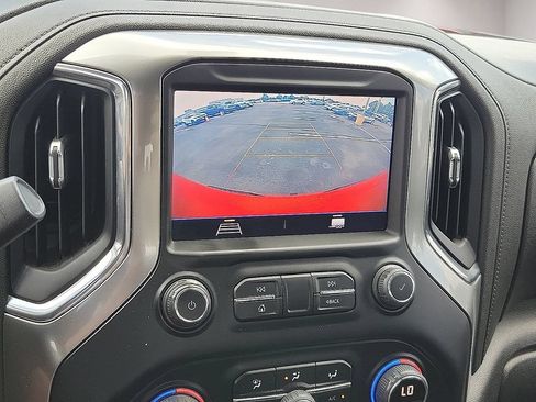 Used 2021 Chevrolet Silverado 1500 RST AWD/4WD image 16