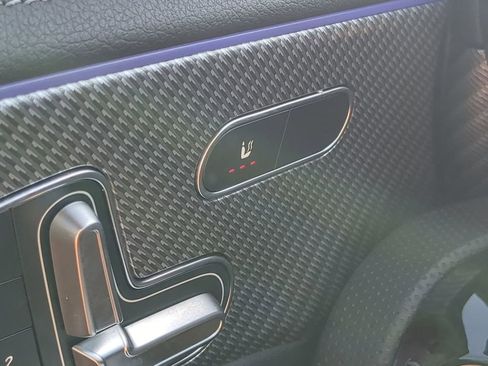 Used 2025 Mercedes-Benz CLA 250 4MATIC image 11