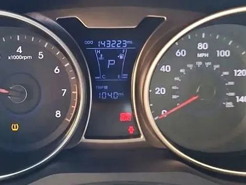 Used 2014 Hyundai Veloster RE:FLEX Edition image 13