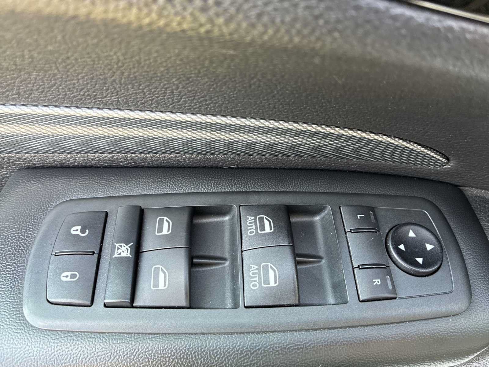 Used 2020 Dodge Durango GT w/ Blacktop Package AWD/4WD image 15