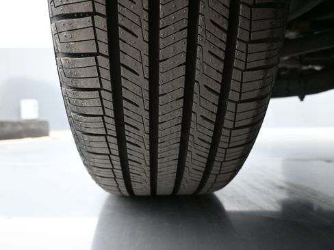 Used 2023 Hyundai Santa Fe SEL Premium image 19