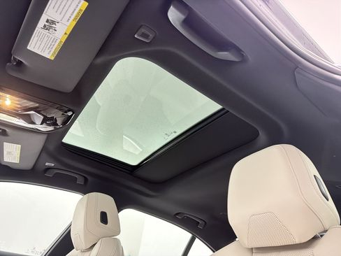 New 2026 BMW 530i RWD image 14