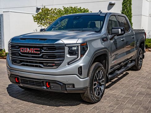 Used 2024 GMC Sierra 1500 AT4 w/ Technology Package AWD/4WD image 1