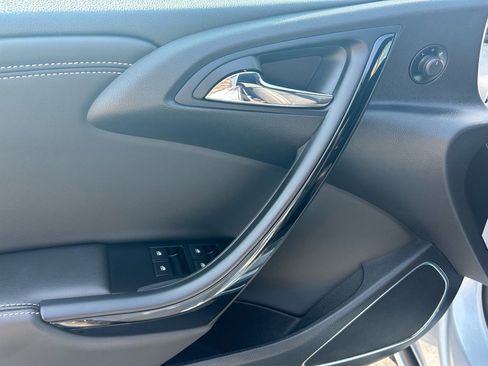 Used 2016 Buick Cascada Premium image 10