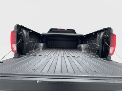 Used 2025 GMC Sierra 1500 Elevation RWD image 10