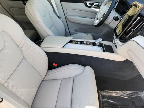 New 2026 Volvo XC60 B5 Ultra w/ Protection Package Premier image 4