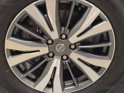 Used 2020 Nissan Pathfinder SL FWD image 31