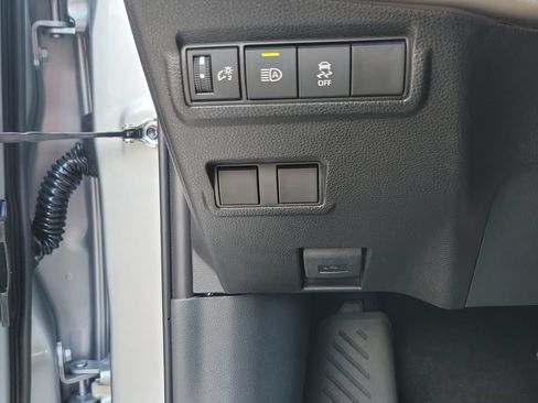 Certified 2026 Toyota Corolla Cross L FWD image 33