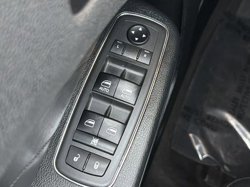 Used 2018 Dodge Charger R/T Scat Pack image 19