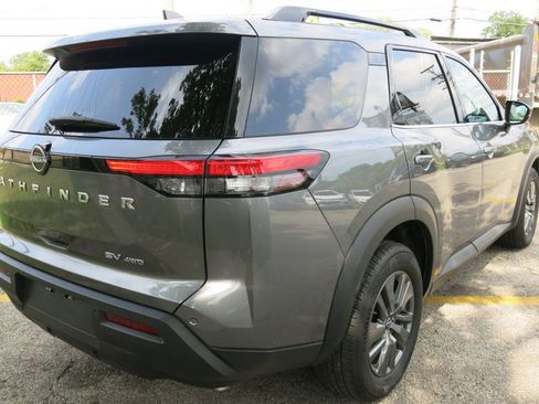 Used 2024 Nissan Pathfinder SV w/ Cargo Package image 4