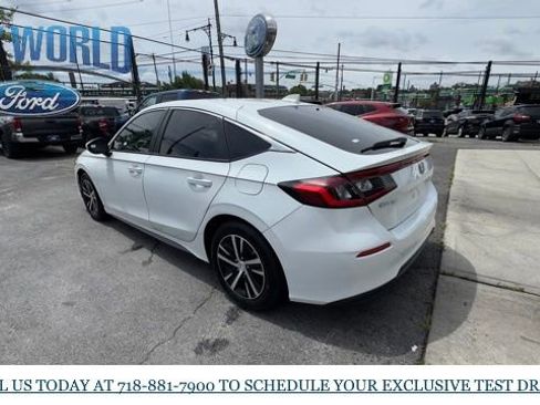 Used 2023 Honda Civic LX image 3