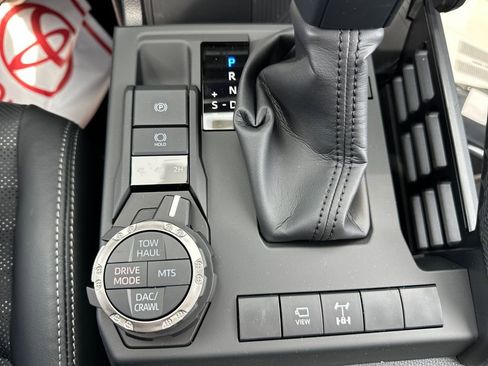 New 2026 Toyota 4Runner TRD Off-Road Premium AWD/4WD image 27