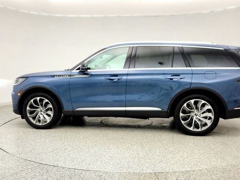 Used 2026 Lincoln Aviator Reserve AWD/4WD image 8